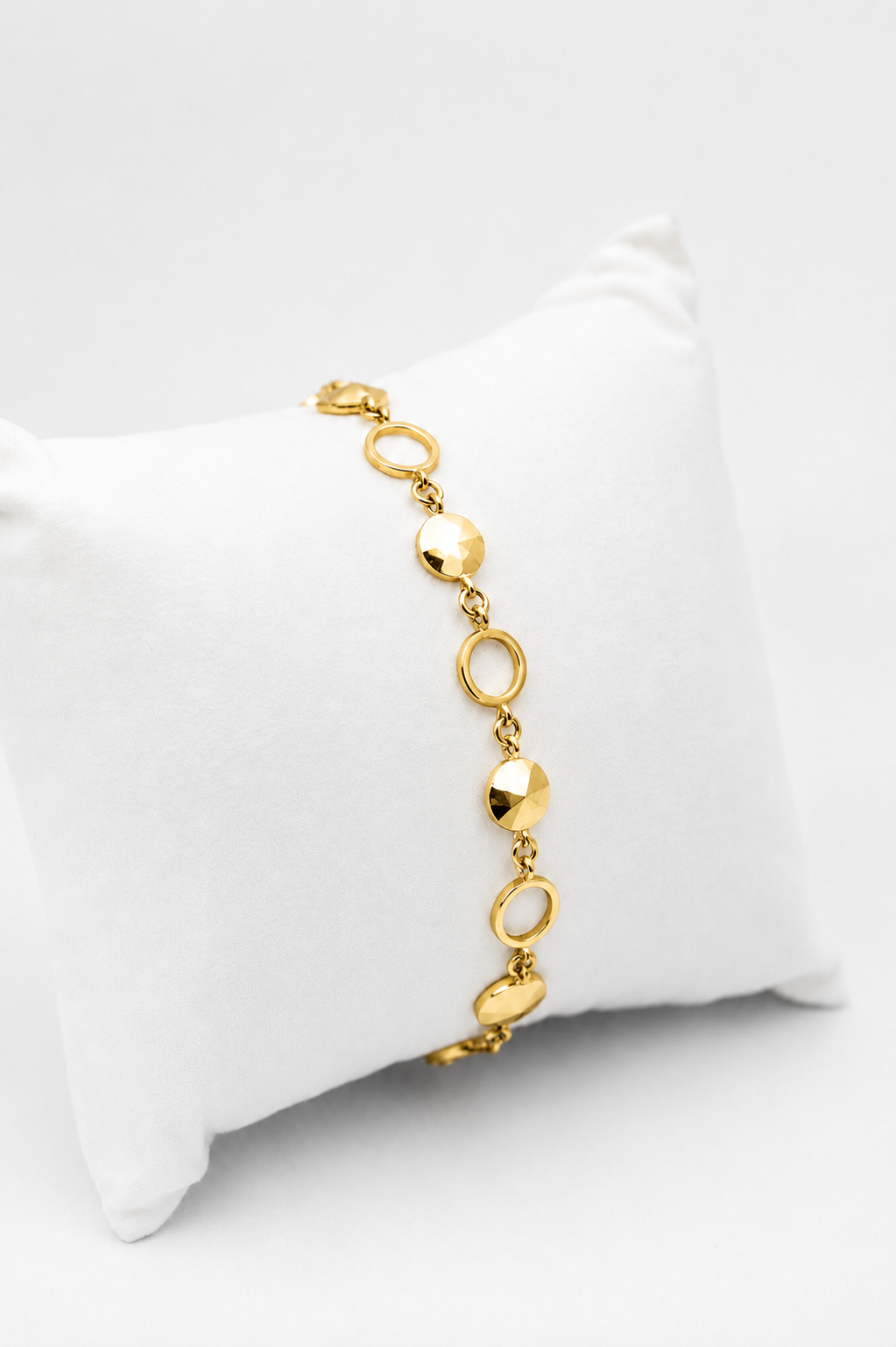 Origins Circle Bracelet - 8MM