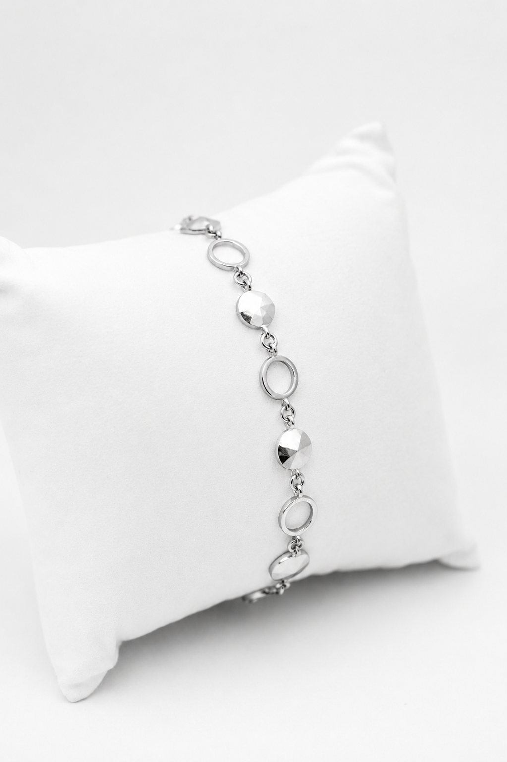 Origins Circle Bracelet - 8MM