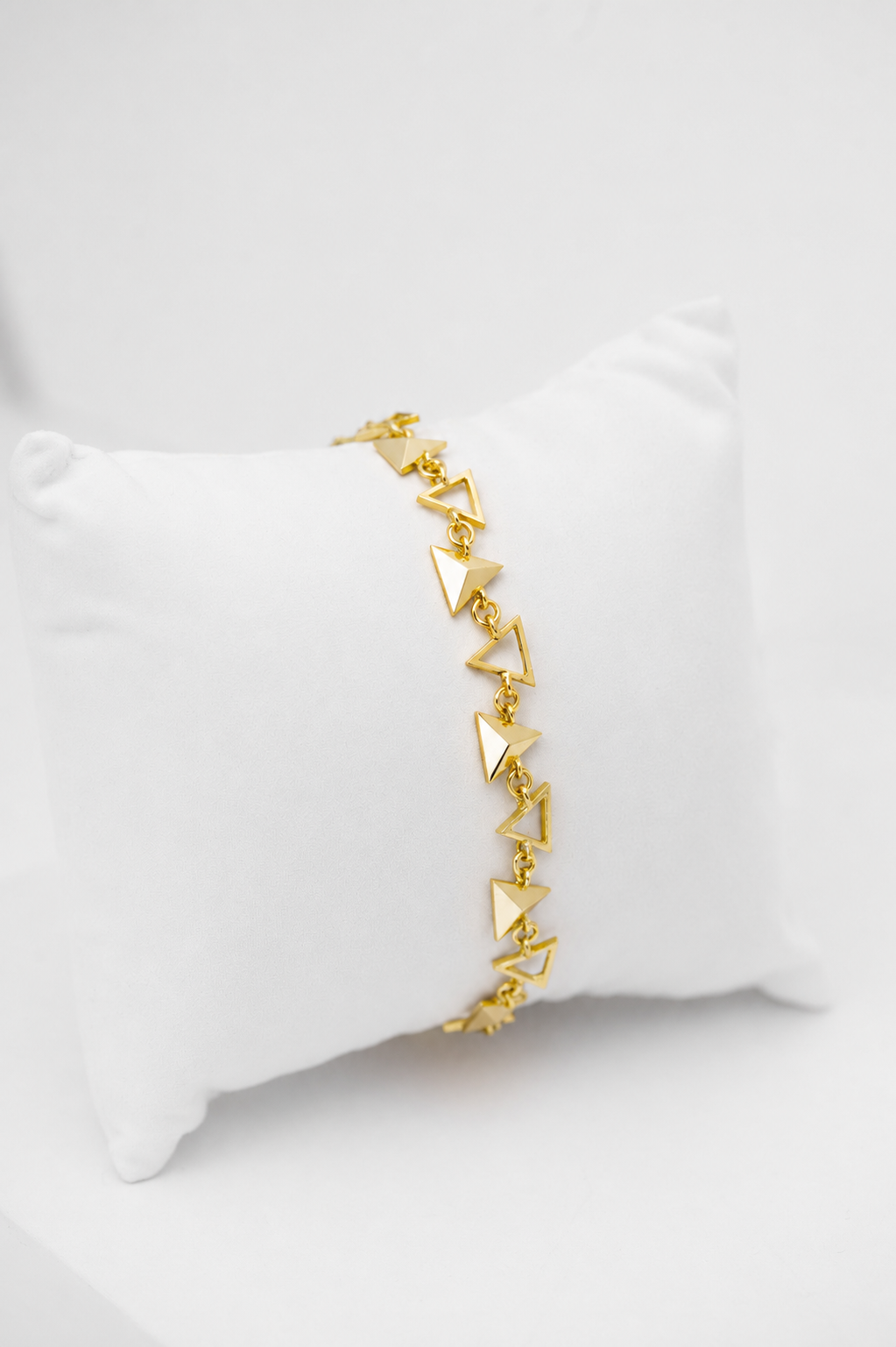Origins Triangle Bracelet - 8MM